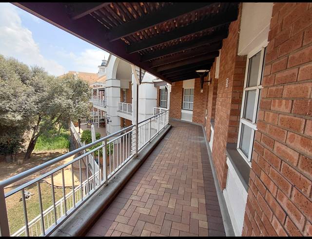 368M² OFFICE TO LET IN FOURWAYS
